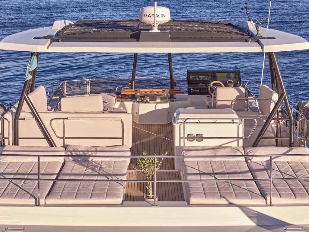 MAJESTY OF GREECE - Boat Images