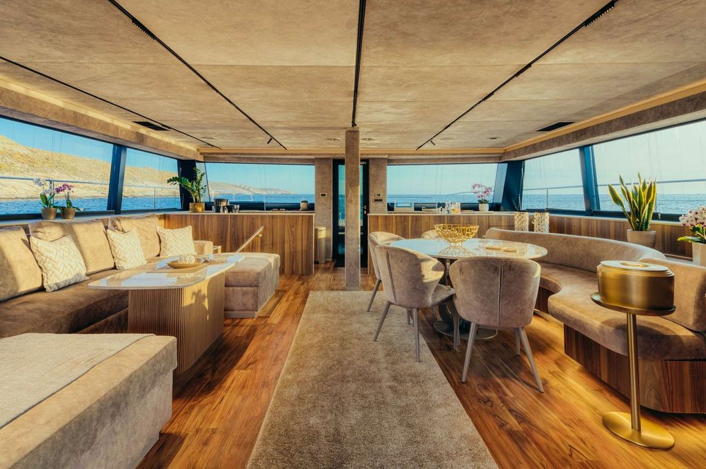 Honeymoon - Boat Images