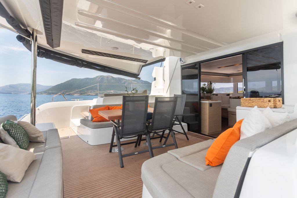ARANEL - Boat Images