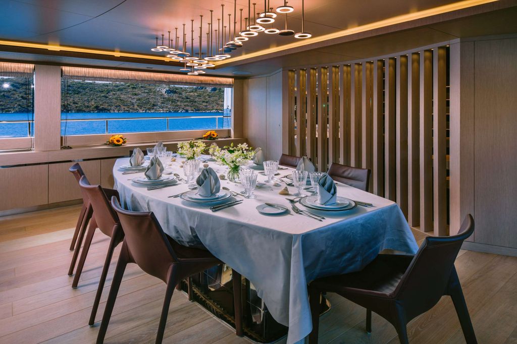 XANA - Boat Images