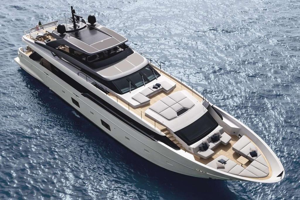 MARY - Boat Images