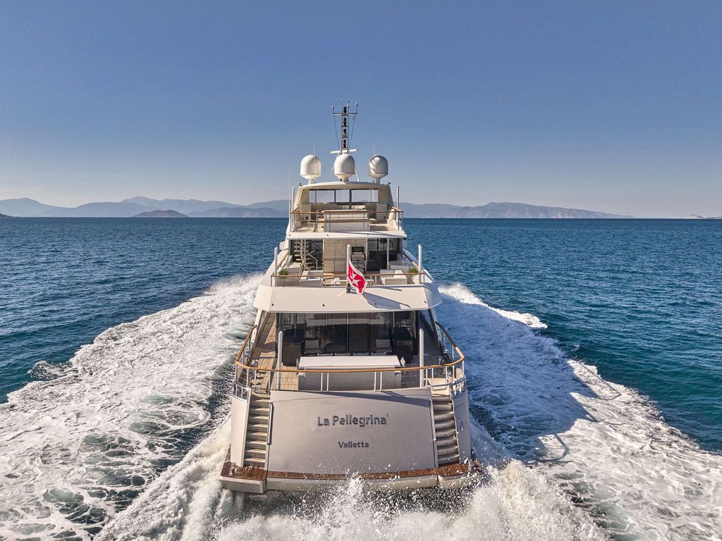 LA PELLEGRINA 1 - Boat Images