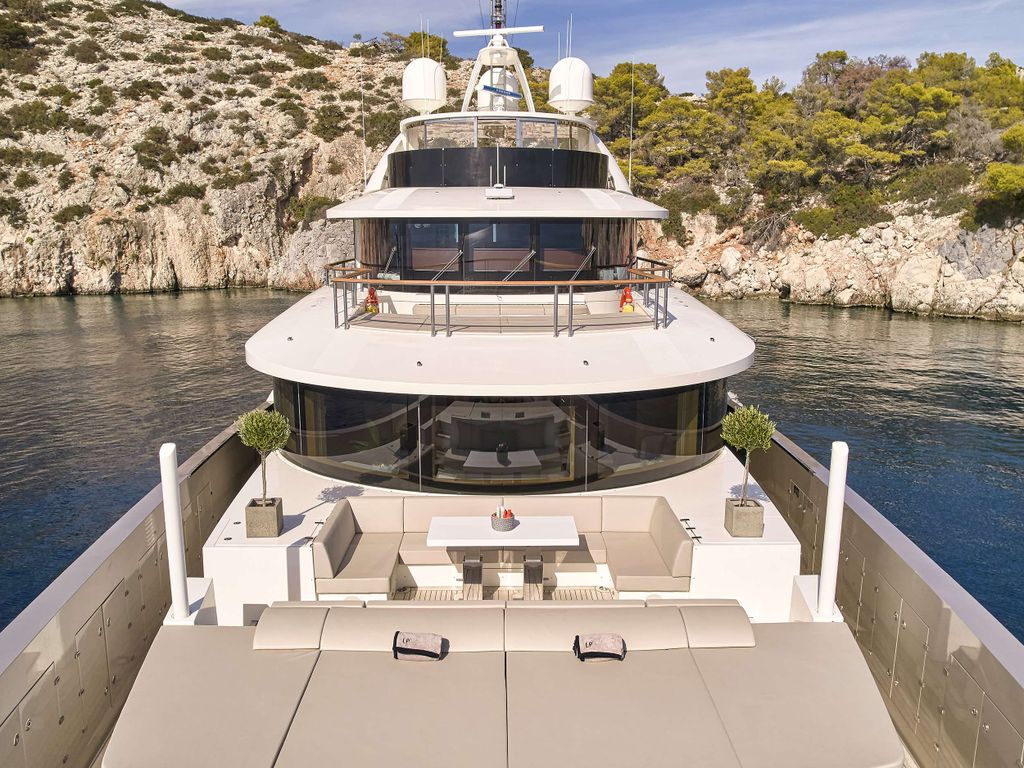 LA PELLEGRINA 1 - Boat Images