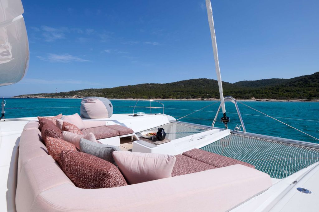 DREAM - Boat Images