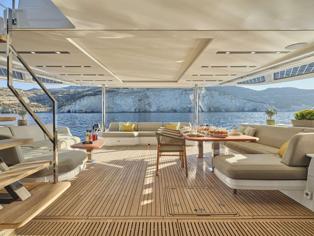 SOL MADININA - Boat Images