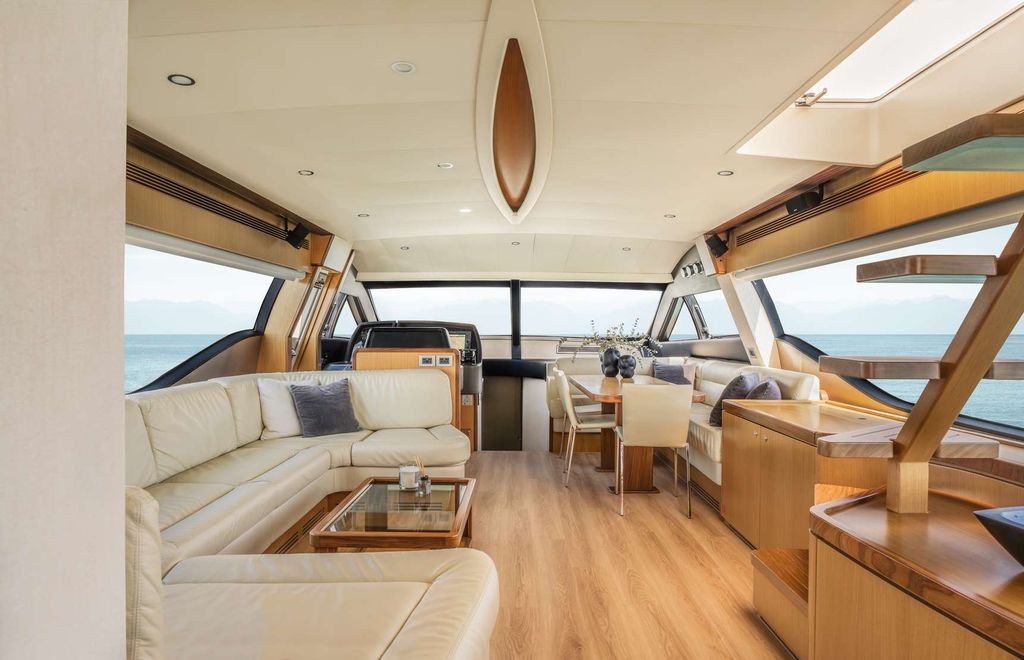 ESCAPE - Boat Images