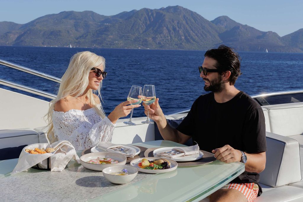WHY NOT - Boat Images