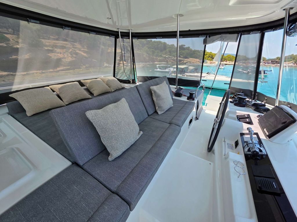 ZALINA - Boat Images