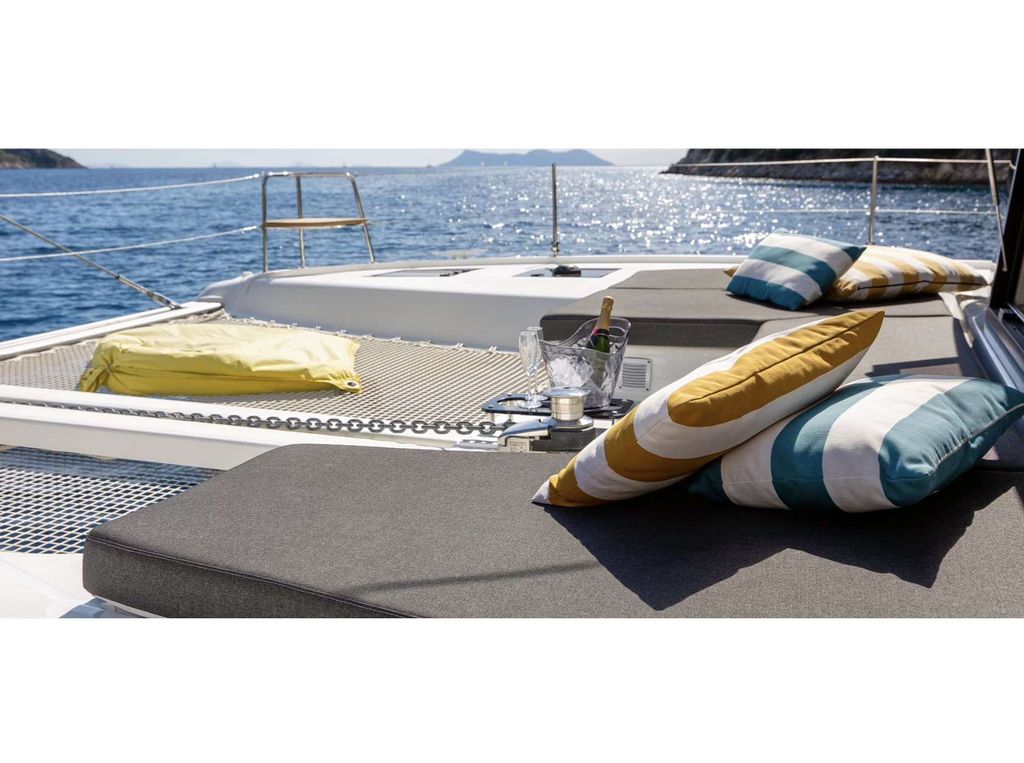 SOLANA - Boat Images