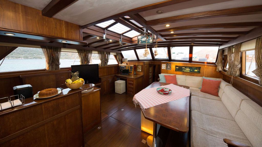 Lady Freya - Boat Images