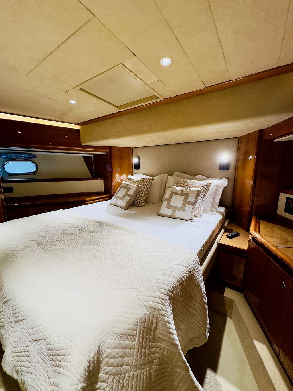 ARCELIA - Boat Images