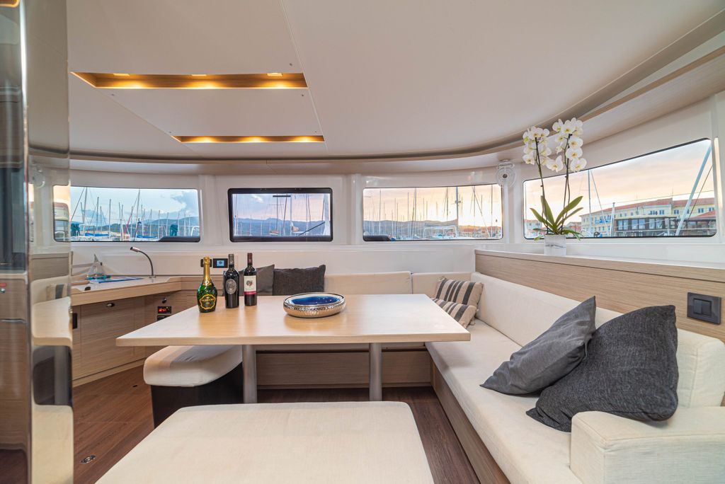 Spiritus - Boat Images