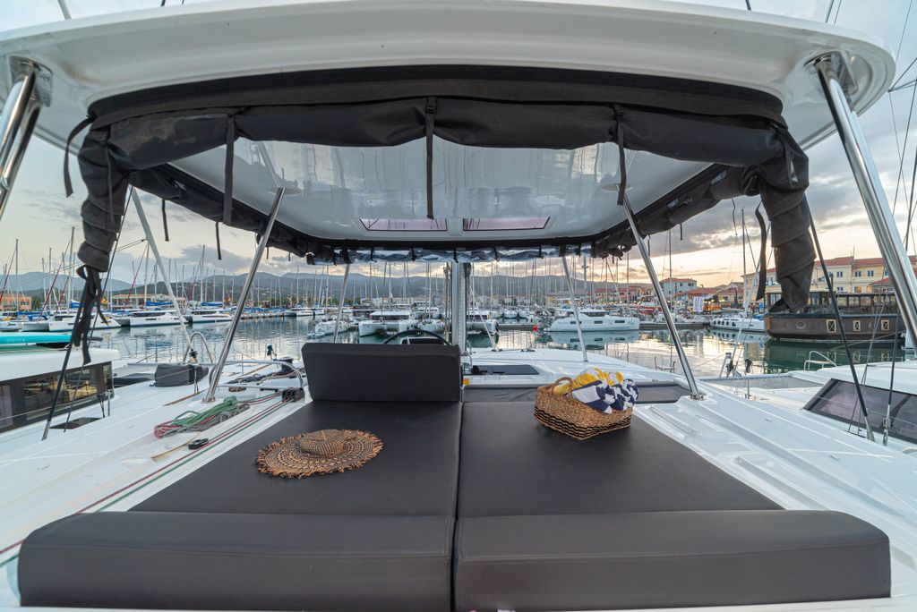 Spiritus - Boat Images