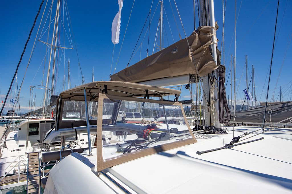 Deep Blue – Lagoon 39 - Boat Images