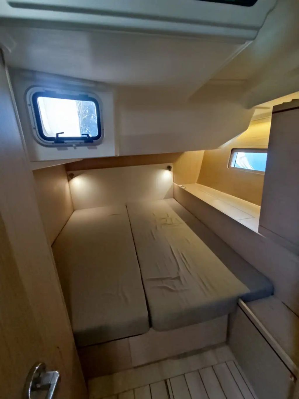 Beneteau Oceanis 51.1 Pre-Owned Yacht for Sale in Greece - Boat Images