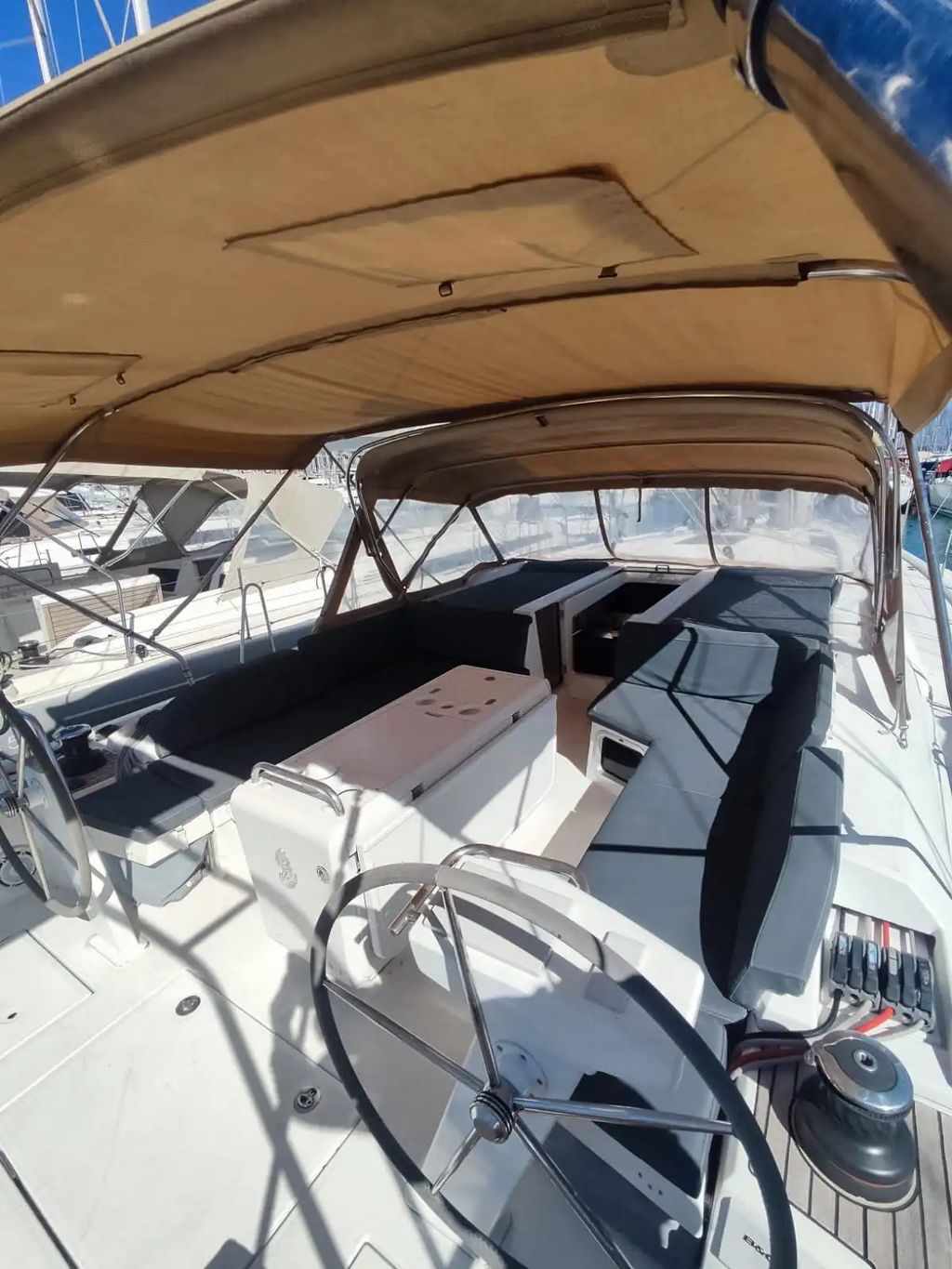 Beneteau Oceanis 51.1 Pre-Owned Yacht for Sale in Greece - Boat Images