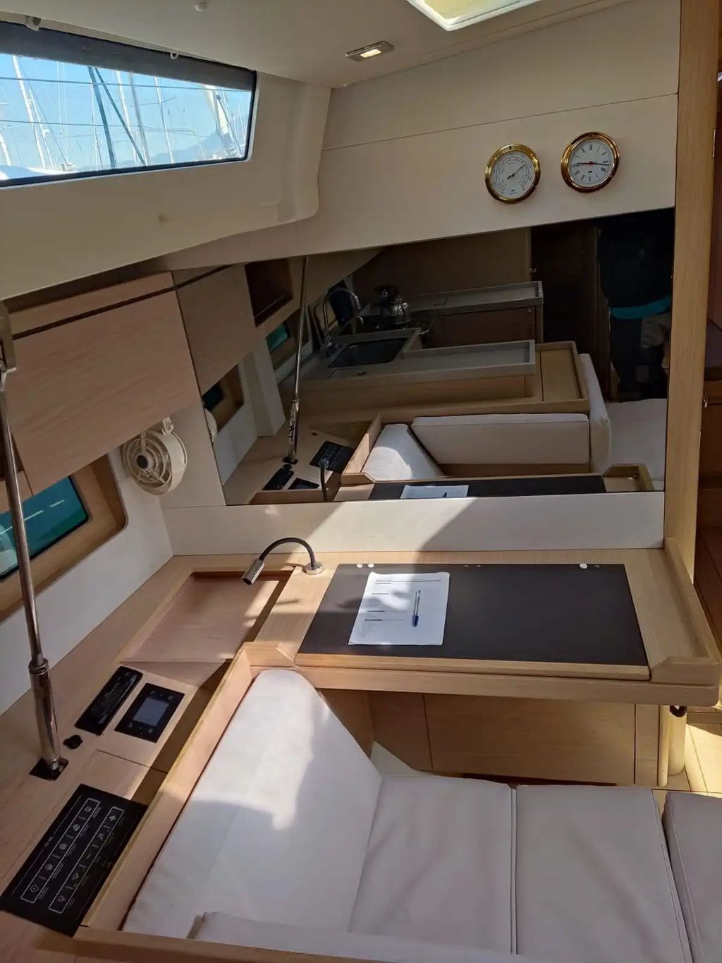 Beneteau Oceanis 51.1 Pre-Owned Yacht for Sale in Greece - Boat Images