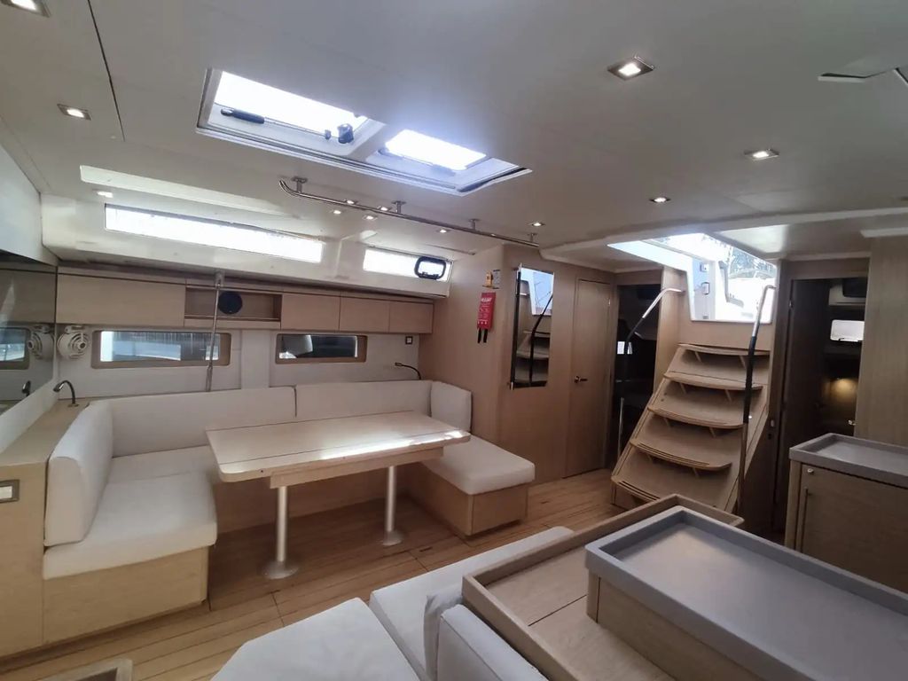 Beneteau Oceanis 51.1 Pre-Owned Yacht for Sale in Greece - Boat Images