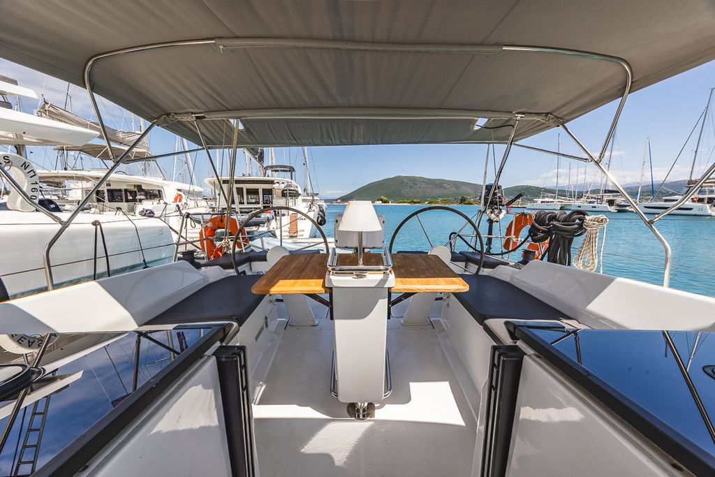 Dafne – Hanse 418 - Boat Images
