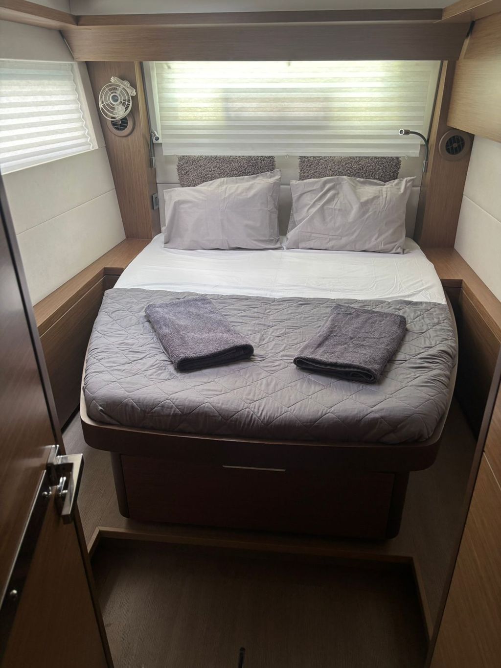 Aqua Star – Lagoon 50 - Boat Images