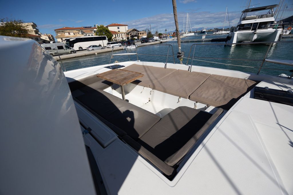 Lady Dasi - Boat Images