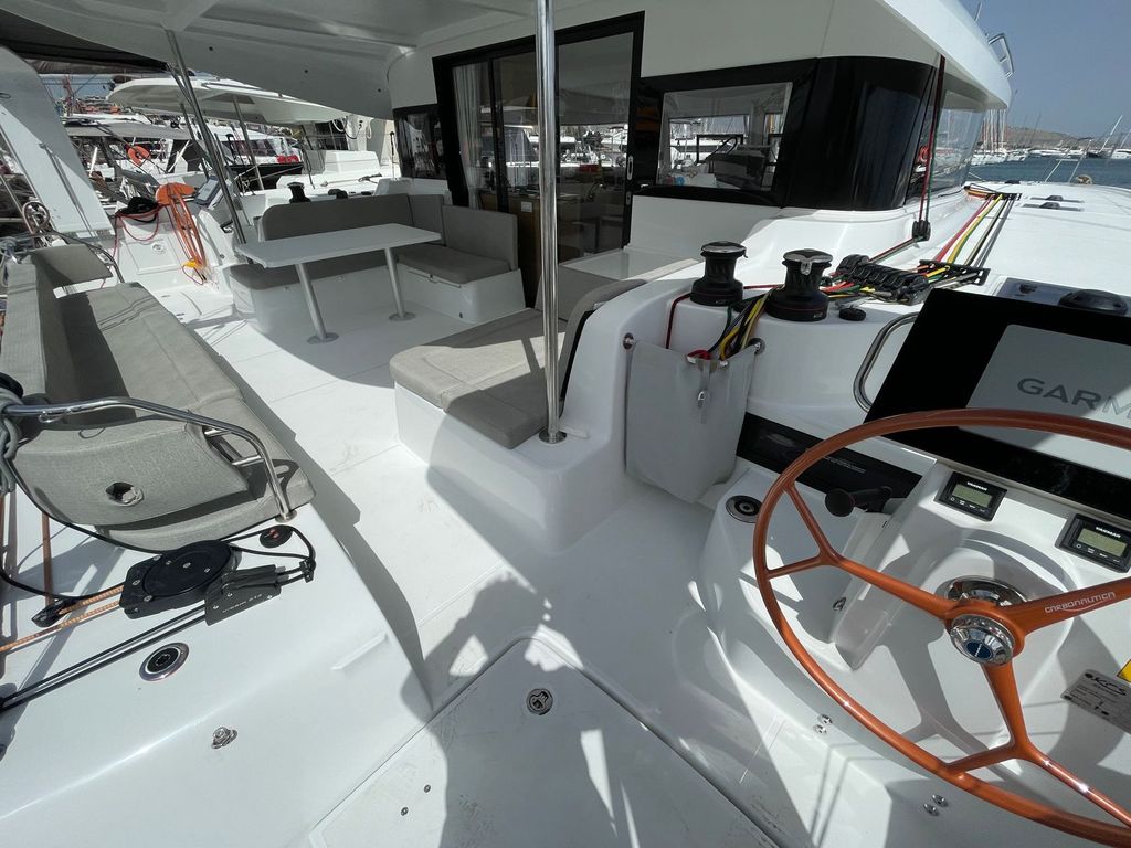 Nicolas - Boat Images