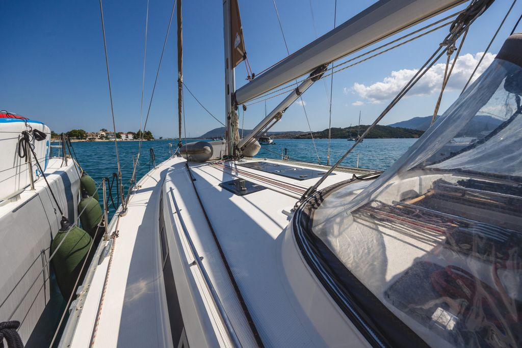 Acrux - Boat Images