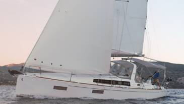 Beneteau Oceanis 38.1
